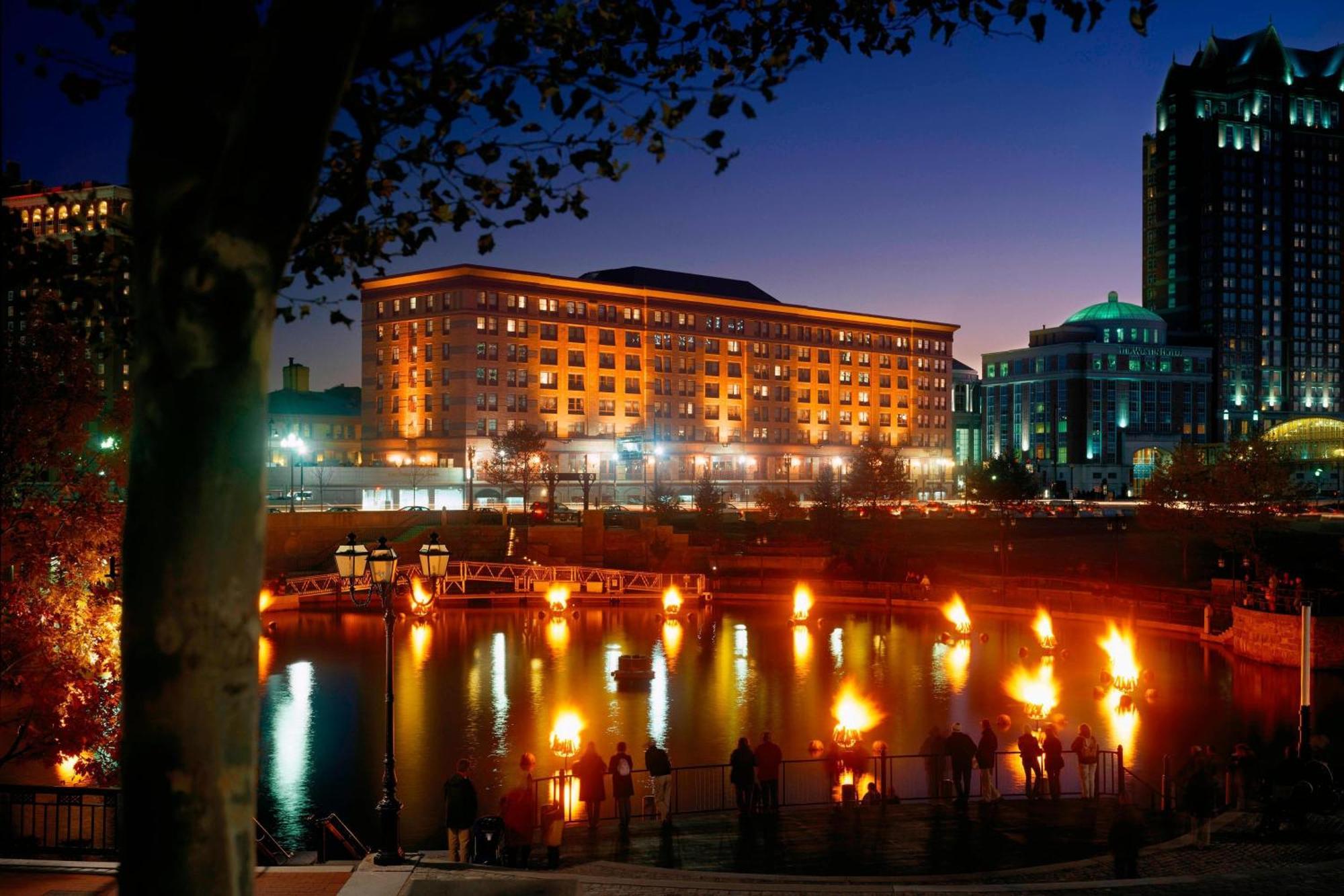 Courtyard Providence Downtown Hotel Exterior foto
